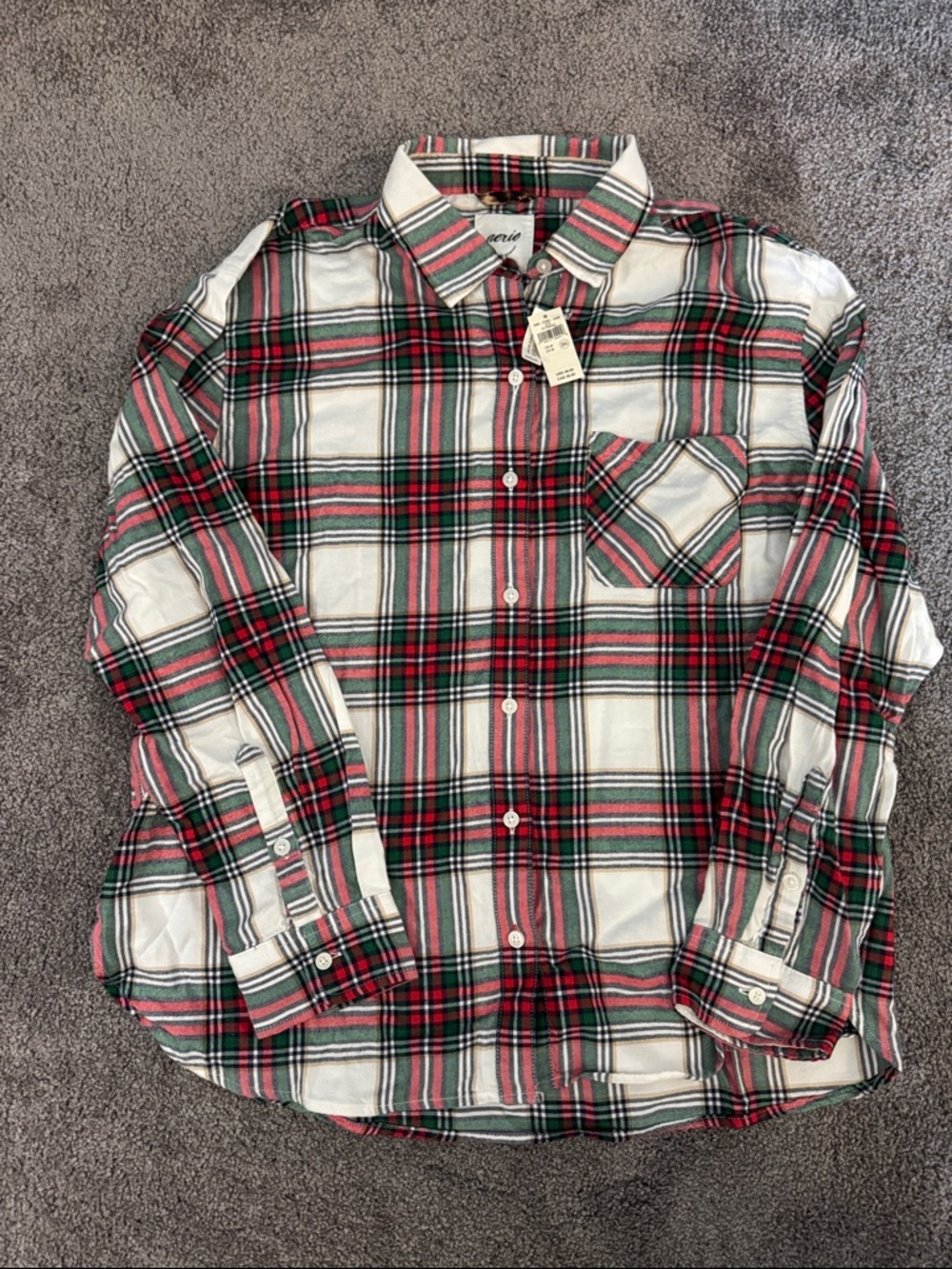 Aerie White, Red & Green Plaid Button-Up long sleeve pajama Shirt size M NWT